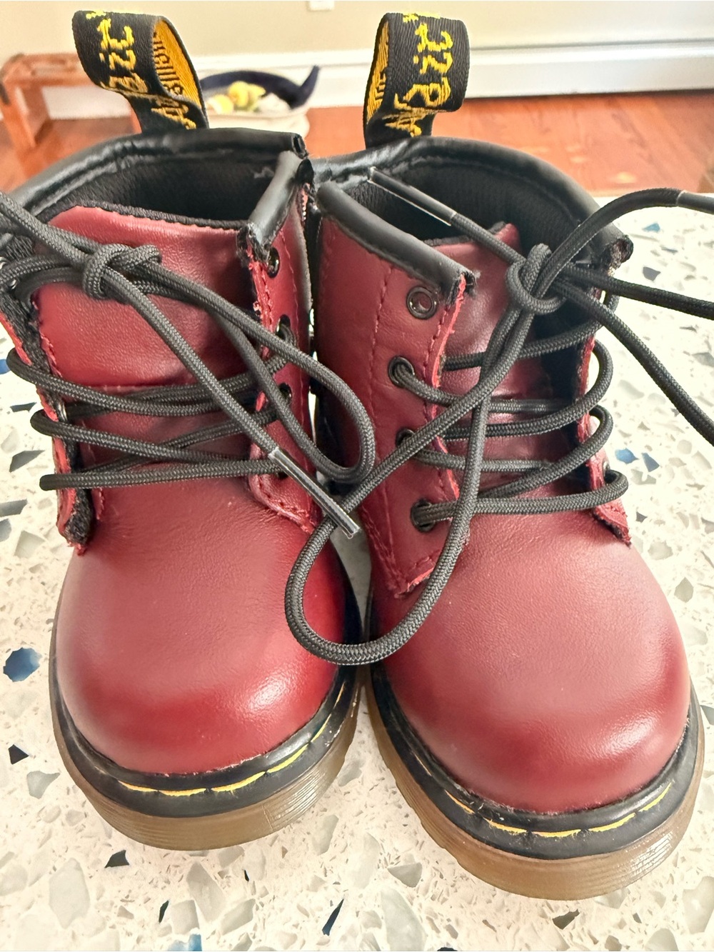 Dr. Martens Kids Burgundy Lace-Up Ankle Boots size 4 kids baby
